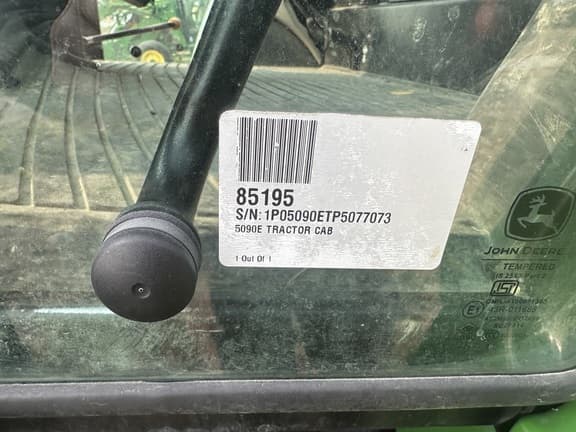 Image of John Deere 5090E equipment image 3