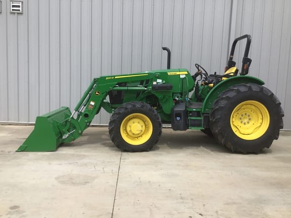 Main image John Deere 5090E