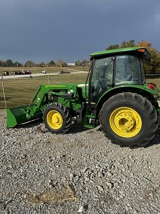 Image of John Deere 5090E equipment image 2