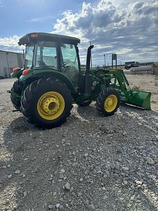 Image of John Deere 5090E equipment image 1