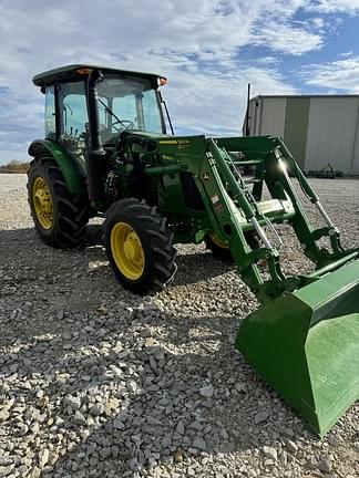 Image of John Deere 5090E equipment image 3