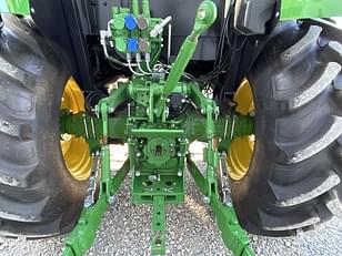 Main image John Deere 5090E 8