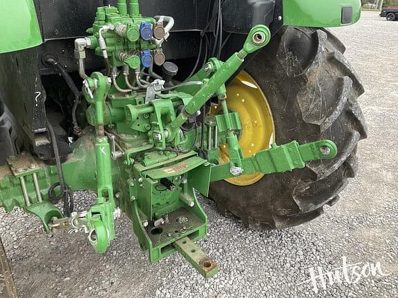 Image of John Deere 5090E equipment image 4