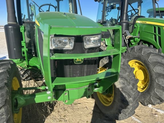 Image of John Deere 5090E equipment image 3
