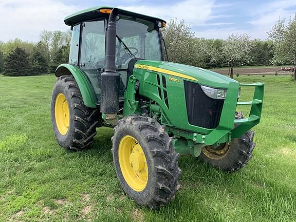 Image of John Deere 5090E Primary image