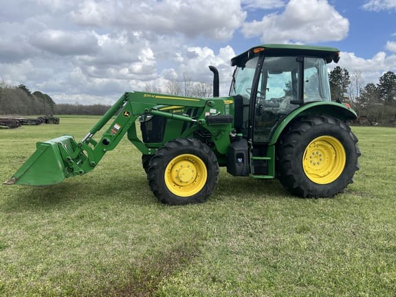2023 John Deere 5090E Equipment Image0