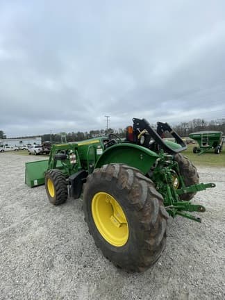 Image of John Deere 5090E equipment image 2