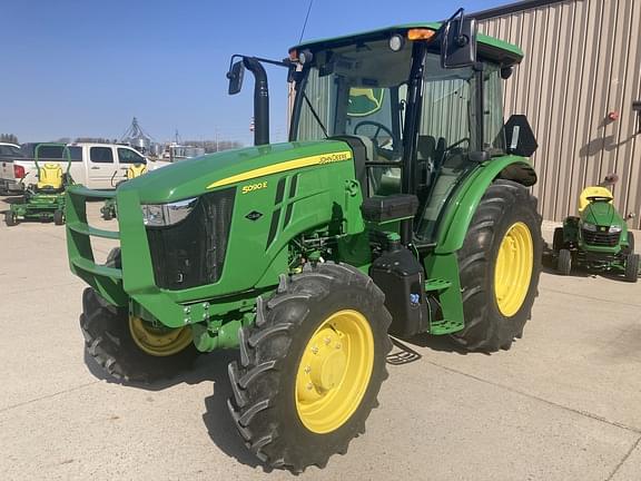 Image of John Deere 5090E Primary image