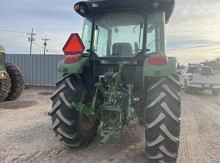 Image of John Deere 5090E equipment image 3