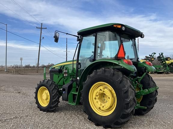 Image of John Deere 5090E equipment image 2