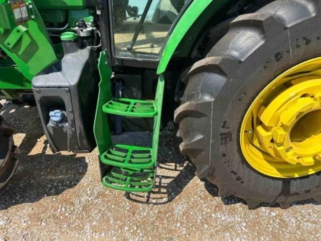 Image of John Deere 5090E equipment image 2