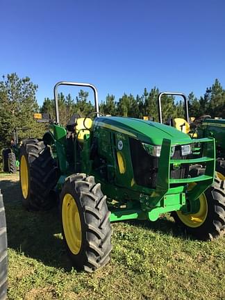 Image of John Deere 5090EL equipment image 2