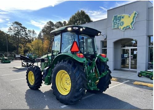 Image of John Deere 5090M equipment image 3