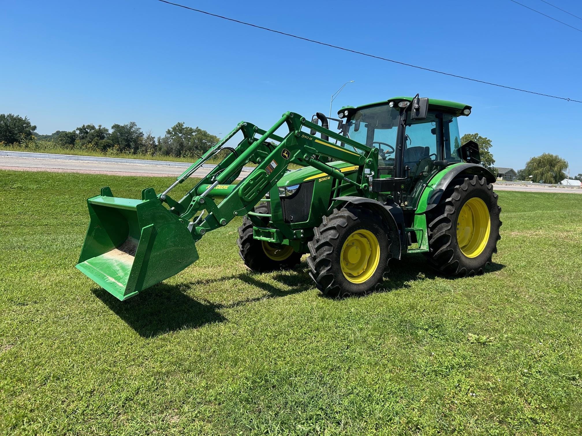 Main image John Deere 5090M