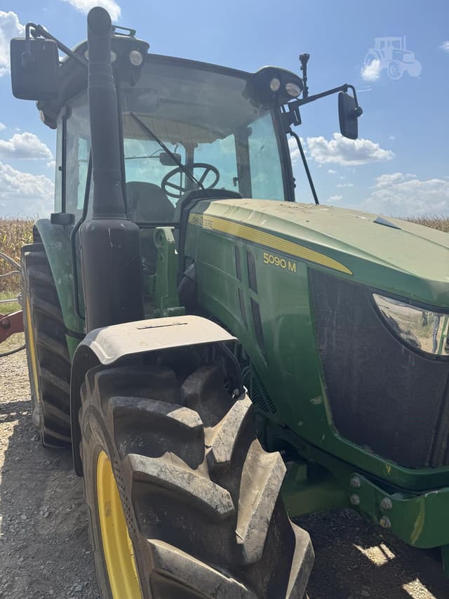 Image of John Deere 5090M equipment image 2