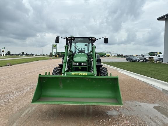Image of John Deere 5090M equipment image 1