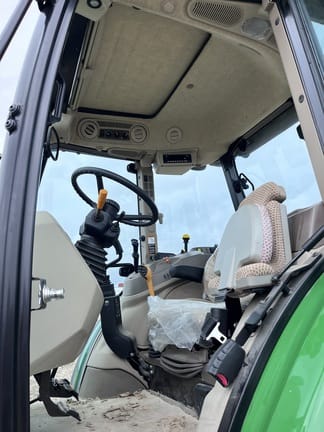 2023 John Deere 5090M Equipment Image0