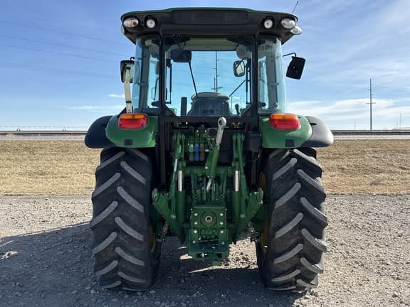 Image of John Deere 5090M equipment image 2