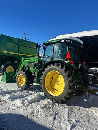 Image of John Deere 5095M equipment image 3