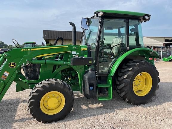 Image of John Deere 5095M equipment image 2