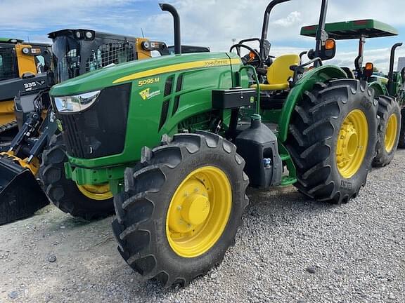 Image of John Deere 5095M equipment image 3