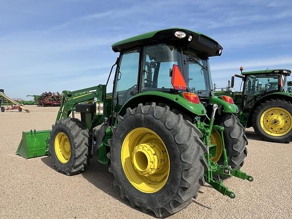 Image of John Deere 5095M equipment image 4