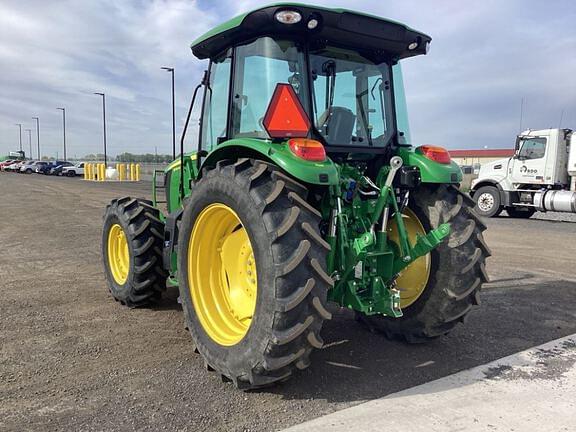 Image of John Deere 5095M equipment image 3