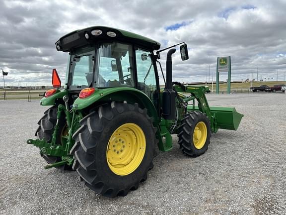 Image of John Deere 5095M equipment image 4