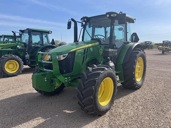 Image of John Deere 5095M Primary image