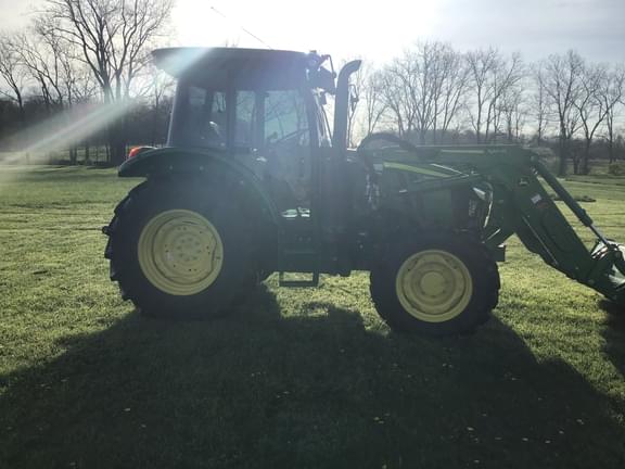 Image of John Deere 5095M equipment image 3