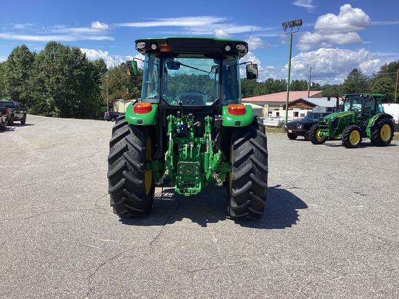 Image of John Deere 5095M equipment image 3