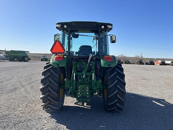 Image of John Deere 5095M equipment image 3