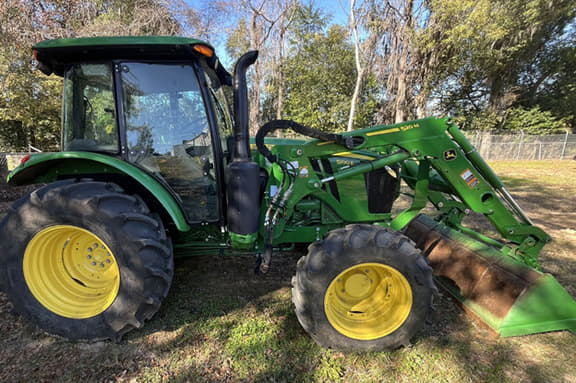 Image of John Deere 5100E equipment image 2