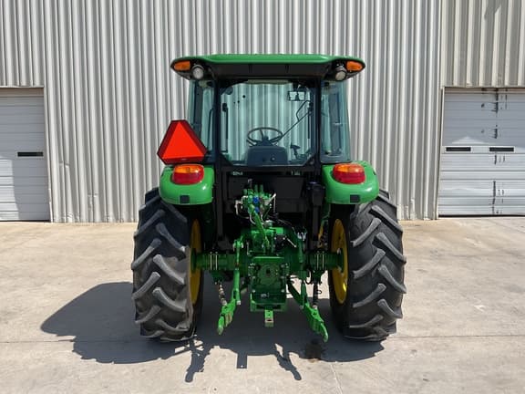 Image of John Deere 5100E equipment image 4