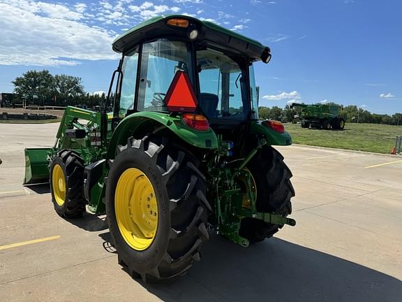 Image of John Deere 5100E equipment image 3