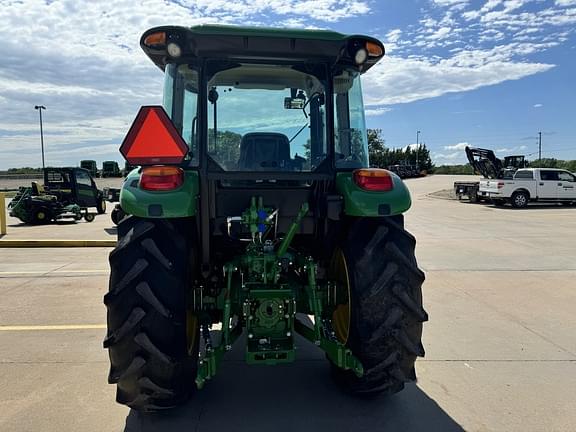 Image of John Deere 5100E equipment image 3