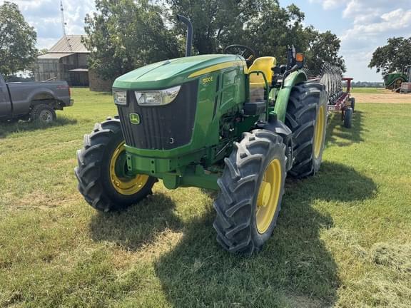 Image of John Deere 5100E equipment image 2