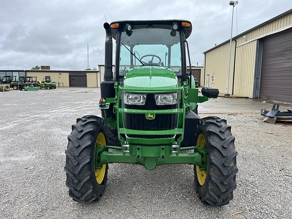 Image of John Deere 5100E equipment image 3