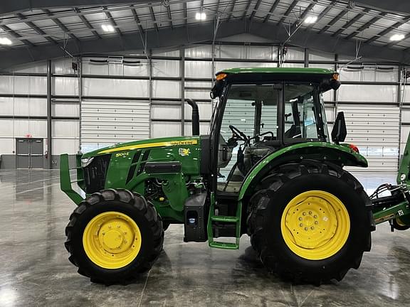 Image of John Deere 5100E equipment image 1