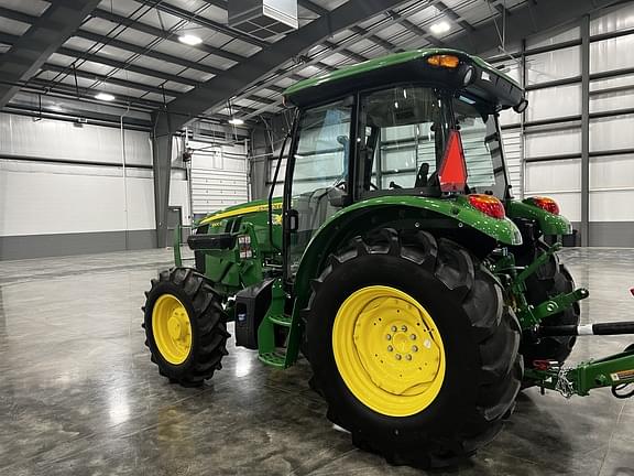 Image of John Deere 5100E equipment image 4