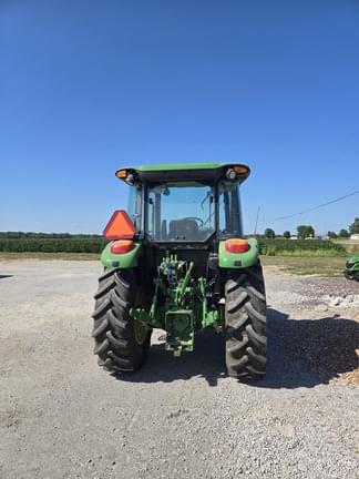 Image of John Deere 5100E equipment image 4