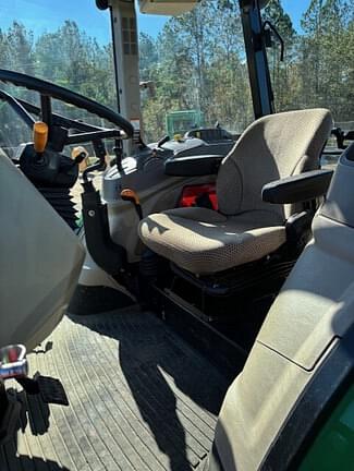 Image of John Deere 5100E equipment image 4