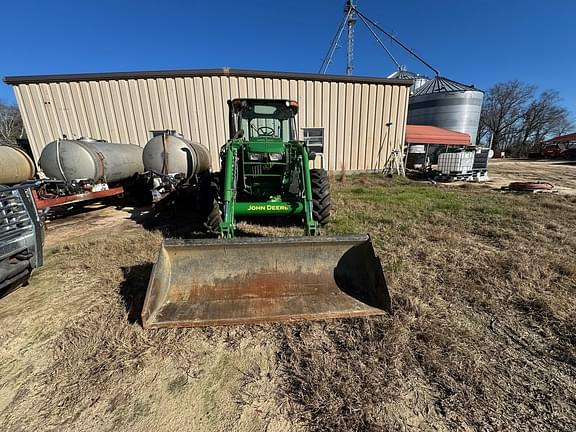 Image of John Deere 5100E equipment image 2