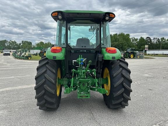 Image of John Deere 5100E equipment image 3