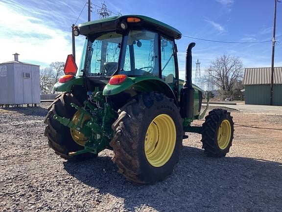 Image of John Deere 5100E equipment image 4