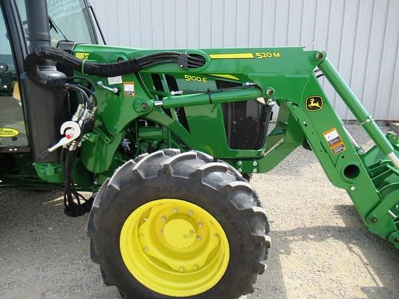 Image of John Deere 5100E equipment image 3