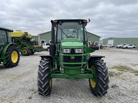 Image of John Deere 5100E equipment image 1