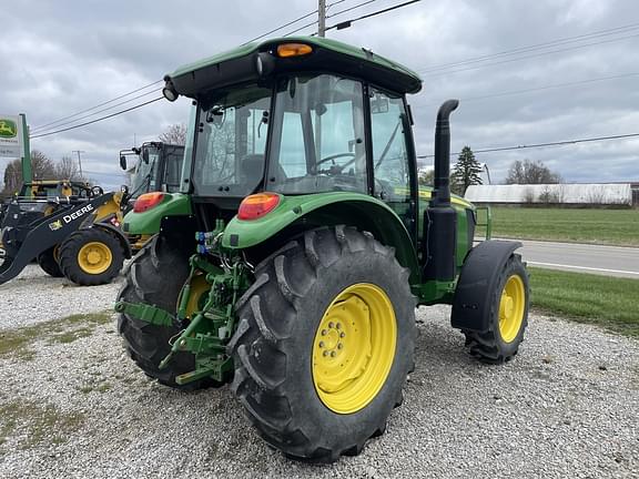 Image of John Deere 5100E equipment image 4