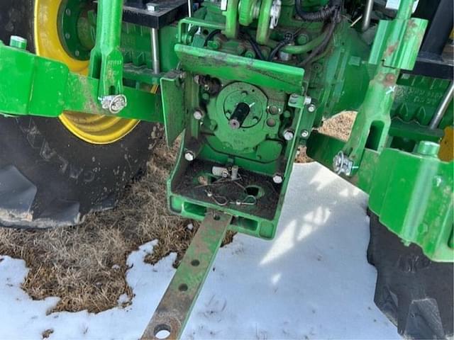 Image of John Deere 5100E equipment image 4