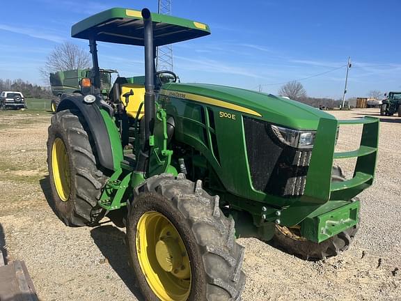 Image of John Deere 5100E equipment image 4
